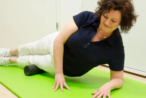 Liebscher & Bracht-Therapie in Saarlouis - Faszienrollmassage